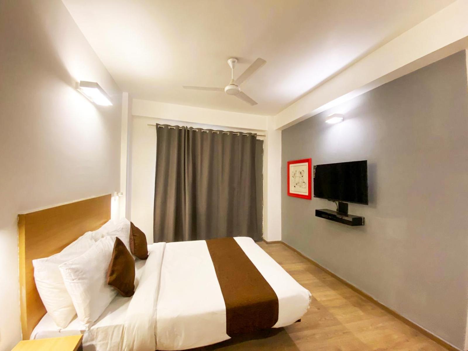 Hotel Crown Inn Faridabad Exterior foto