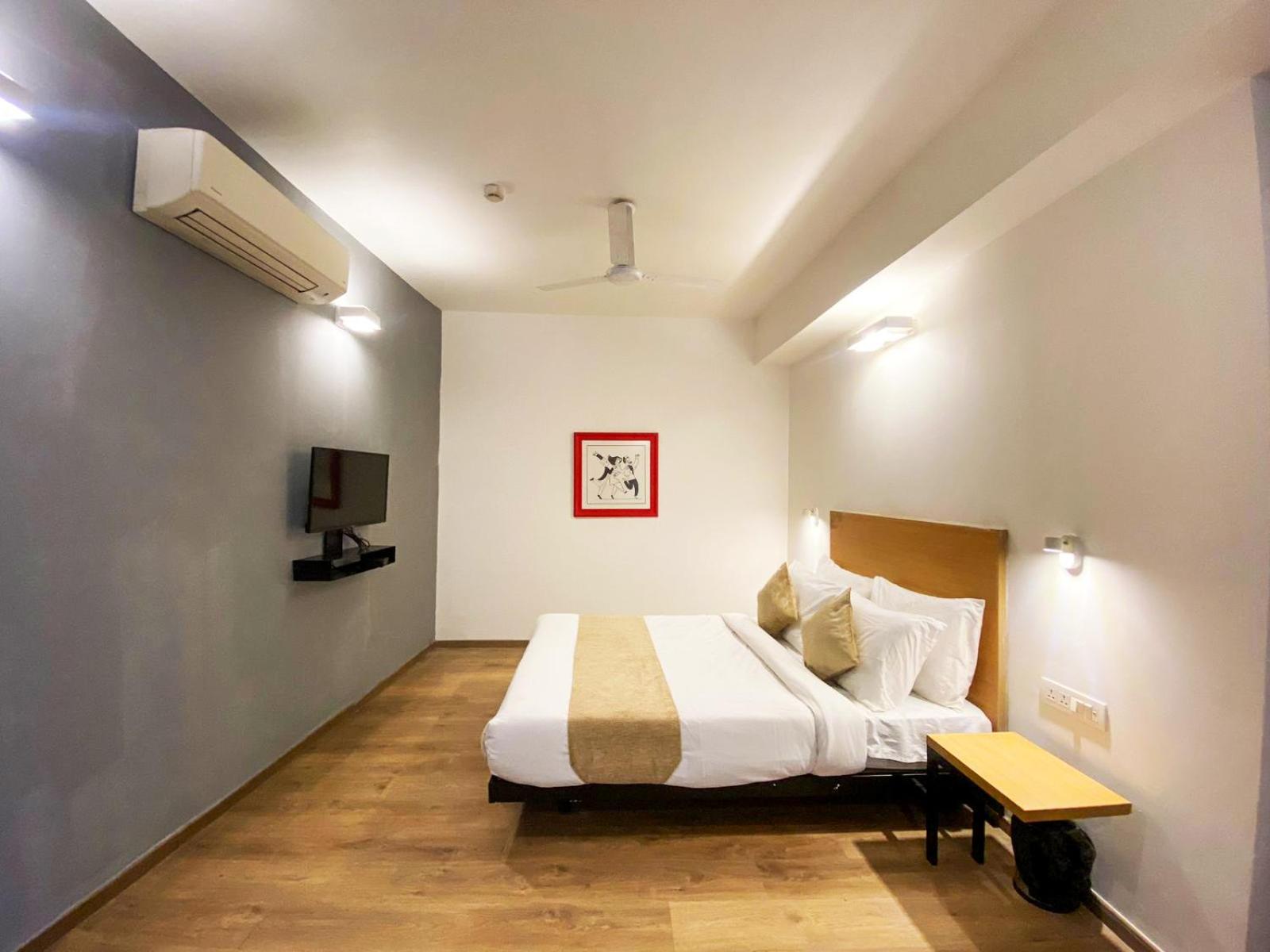 Hotel Crown Inn Faridabad Exterior foto